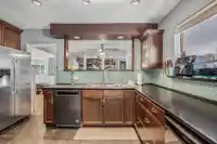 9856 INGLEWOOD CRESCENT - thumbnail 10