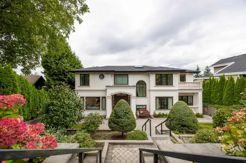 5111 HARBOUR VIEW ROAD - photo 1 of 40