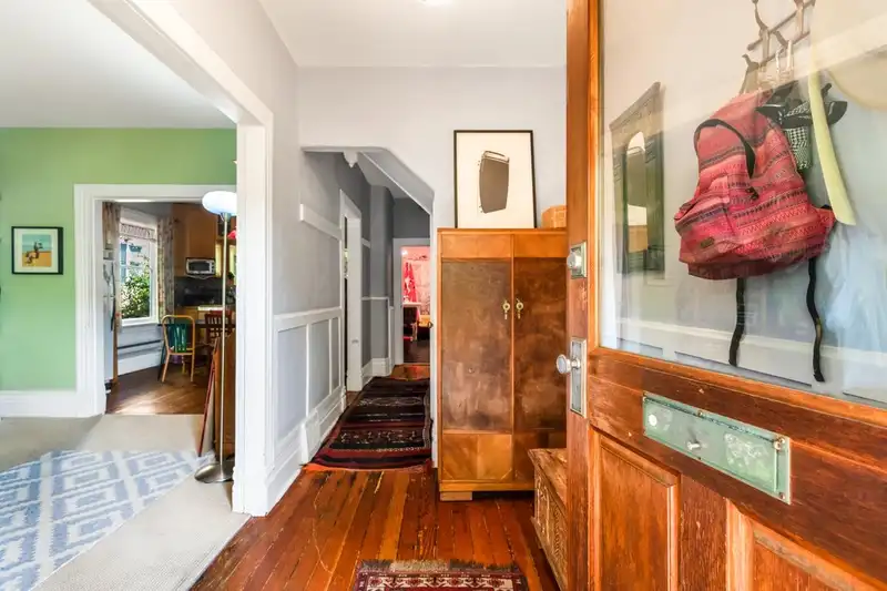 473 E 6TH AVENUE - photo 3 of 24