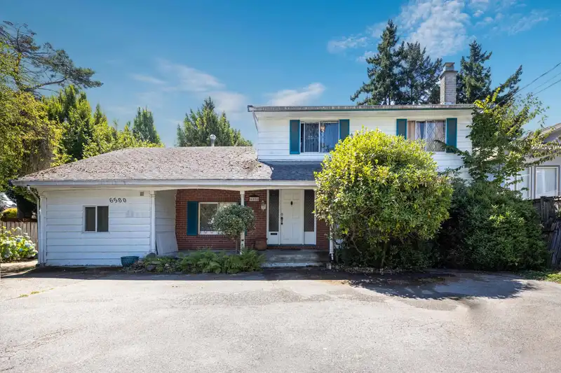 6580 WILLIAMS ROAD - photo 1 of 34