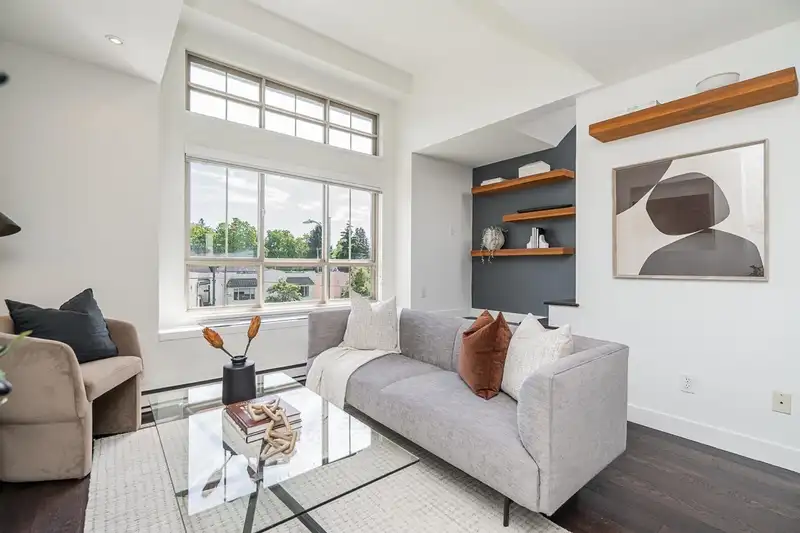 26 2375 W BROADWAY - photo 4 of 38