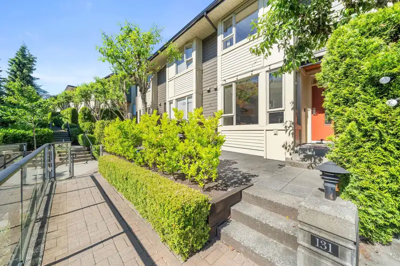 131 9229 UNIVERSITY CRESCENT - photo 1 of 38