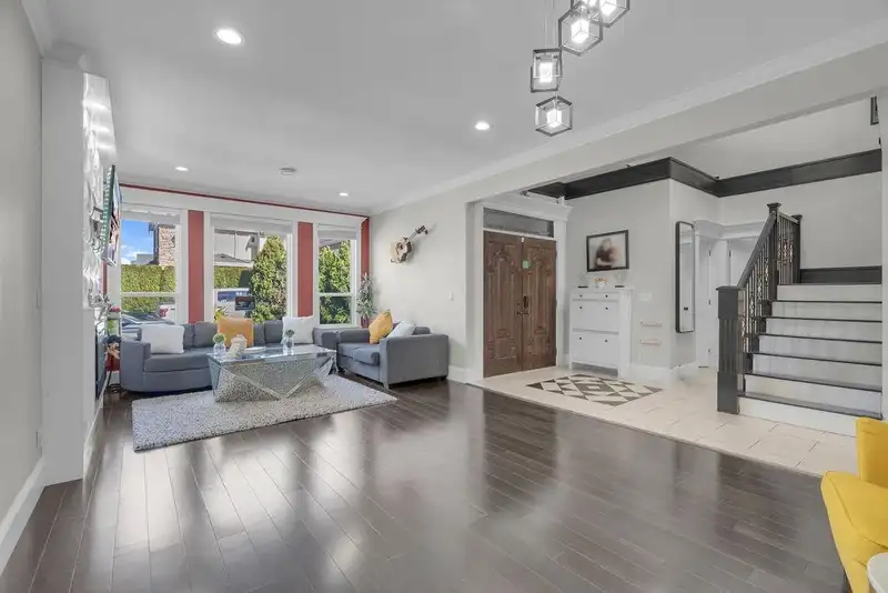 5840 134 STREET - photo 2 of 40