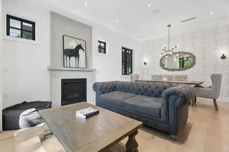 3363 W 15TH AVENUE - photo 4 of 37