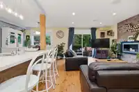 1126 PREMIER STREET - thumbnail 3