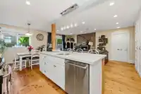 1126 PREMIER STREET - thumbnail 10