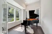 2862 HELC PLACE - thumbnail 2