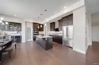 2862 HELC PLACE - thumbnail 11