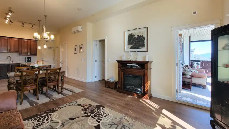 604 8526 202B STREET - photo 4 of 25