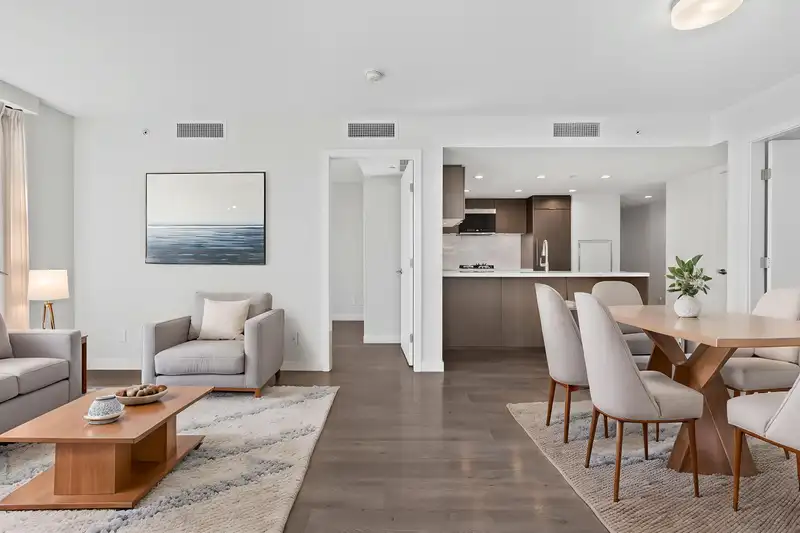 807 8238 LORD STREET - photo 1 of 40