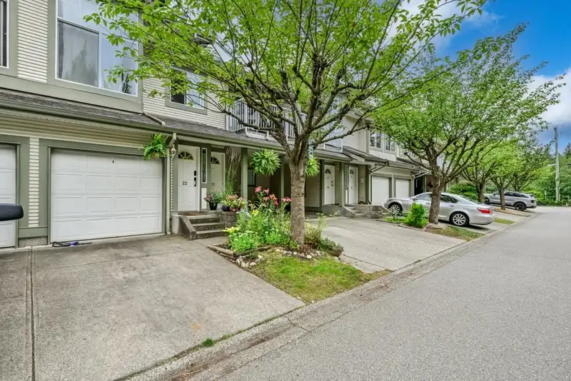 22 8892 208 STREET - photo 4 of 40