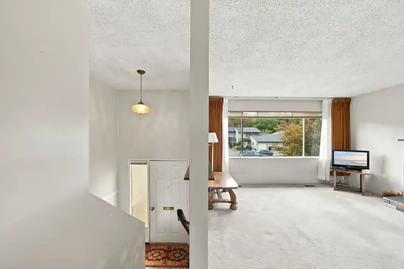 4846 207A STREET - photo 4 of 25