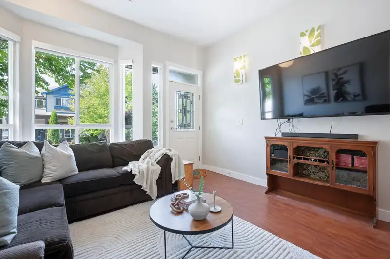 65 8888 216 STREET - photo 4 of 40