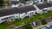 23 32718 GARIBALDI DRIVE - thumbnail 2