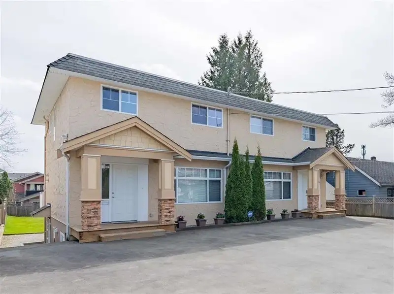 638 GAUTHIER AVENUE - photo 1 of 18