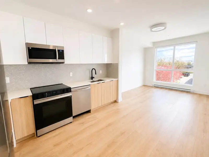 437 20769 FRASER HIGHWAY - photo 2 of 20