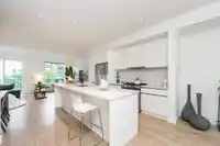 13 1228 HUDSON STREET - thumbnail 2