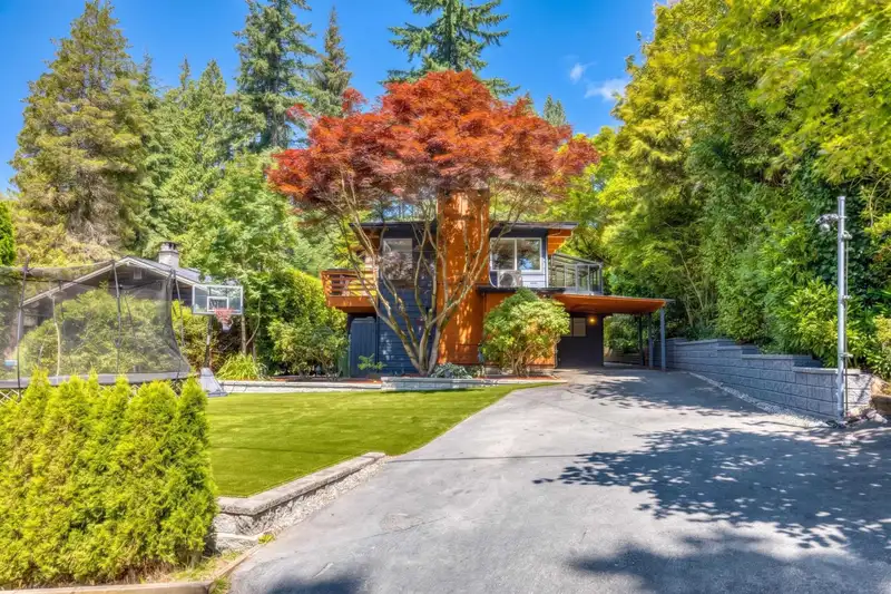 466 E KINGS ROAD - photo 3 of 30