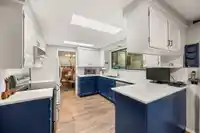 4961 202A STREET - thumbnail 9