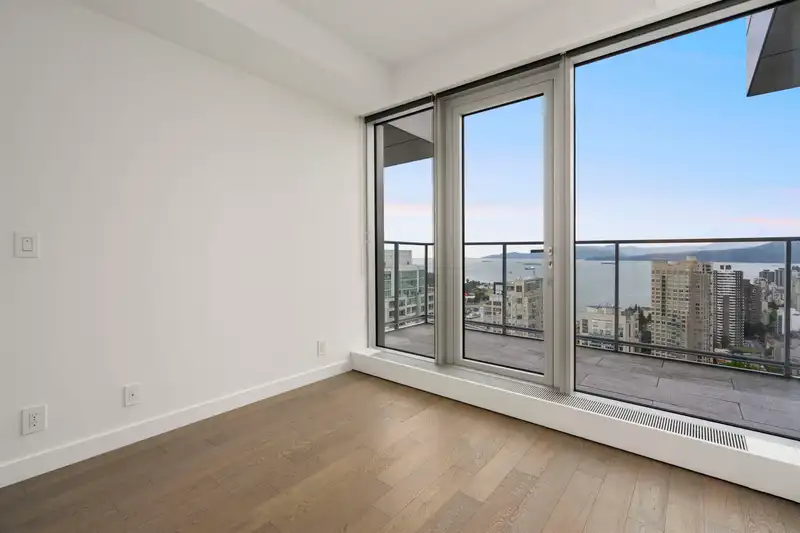3605 1480 HOWE STREET - photo 2 of 40