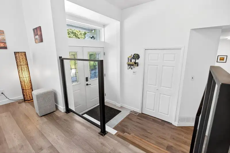 11906 100 AVENUE - photo 4 of 40
