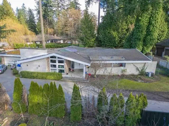 2644 140 STREET - photo 1 of 9