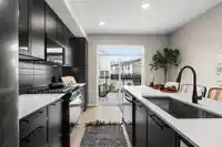 1 2886 MONTROSE AVENUE - thumbnail 5