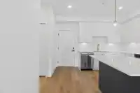 102 20286 72B AVENUE - thumbnail 4