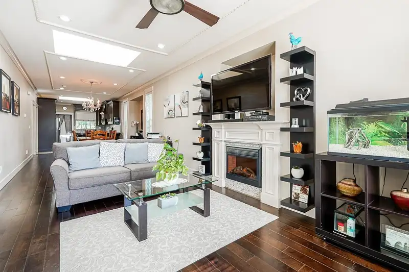 2708 BOUNDARY ROAD - photo 4 of 28