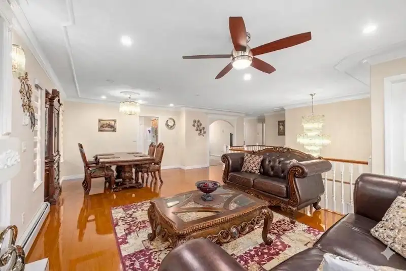 3545 VIEWMOUNT PLACE - photo 4 of 34