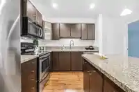 301 5488 198 STREET - thumbnail 9