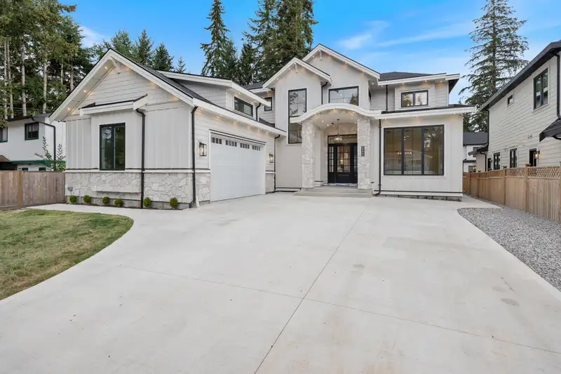 20344 42 AVENUE - photo 1 of 40