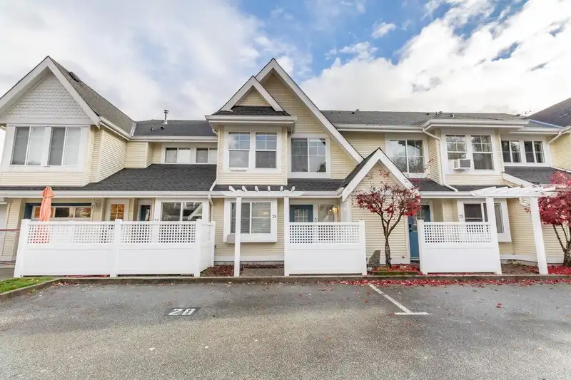 28 23560 119 AVENUE - photo 4 of 37