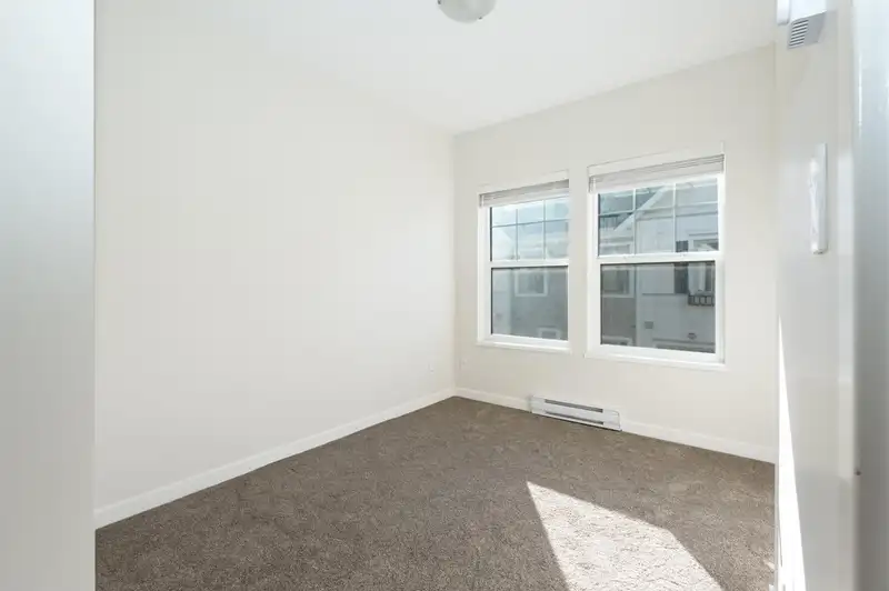 41 32633 SIMON AVENUE - photo 3 of 18