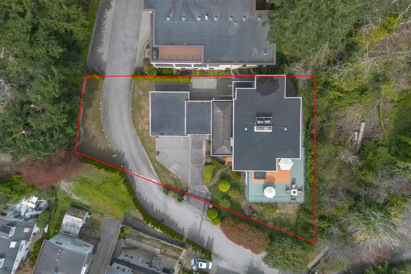 1309 ANDERSON STREET - photo 3 of 40