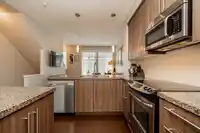 81 8250 209B STREET - thumbnail 10