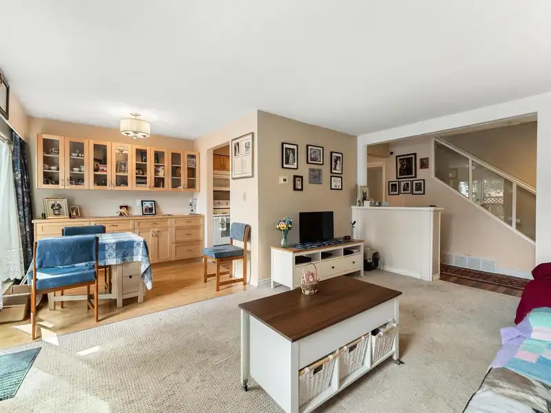 5 10595 153 STREET - photo 1 of 27