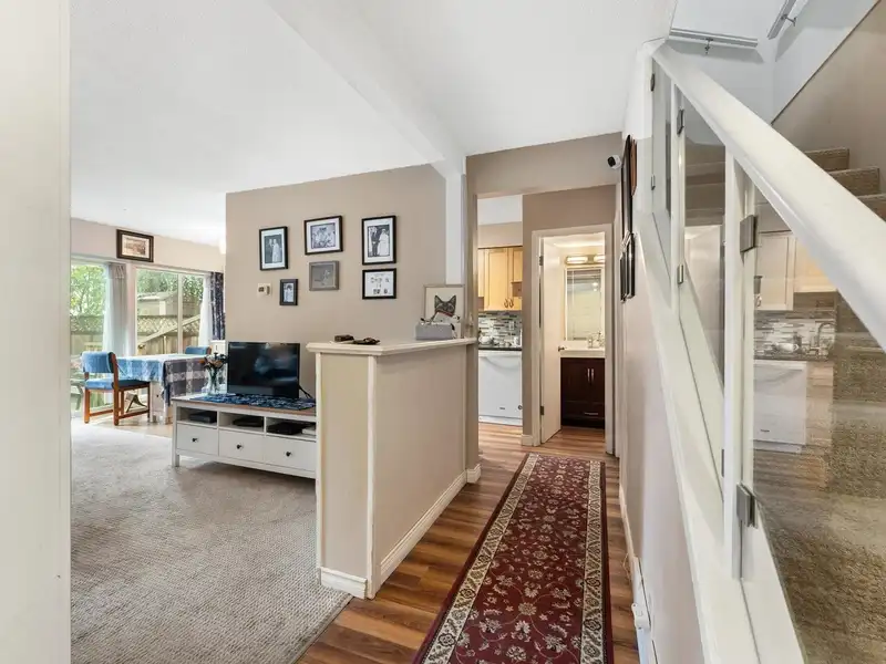 5 10595 153 STREET - photo 4 of 27