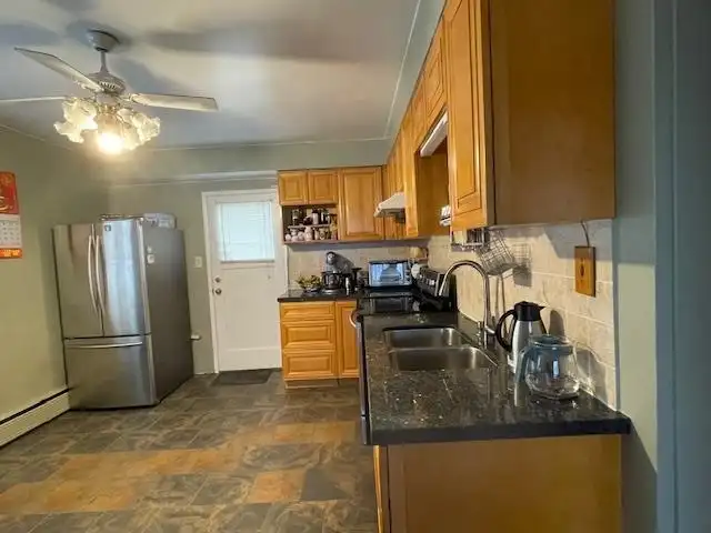 6341 BEATRICE STREET - photo 3 of 20