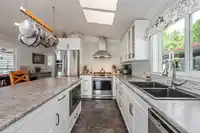 53 2270 196 STREET - thumbnail 13