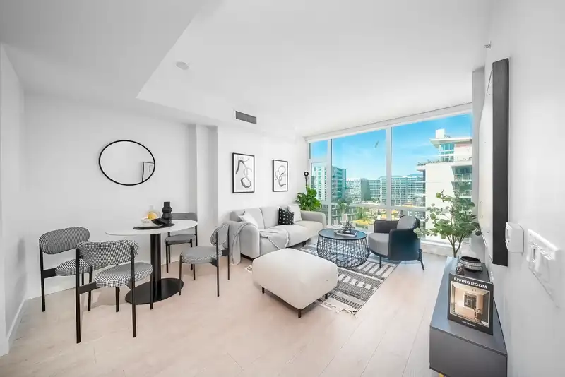 1706 6833 BUSWELL STREET - photo 3 of 32