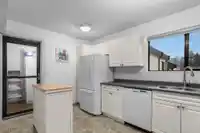 890 PINEBROOK PLACE - thumbnail 8