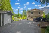 120 ROBERTSON CRESCENT - thumbnail 5