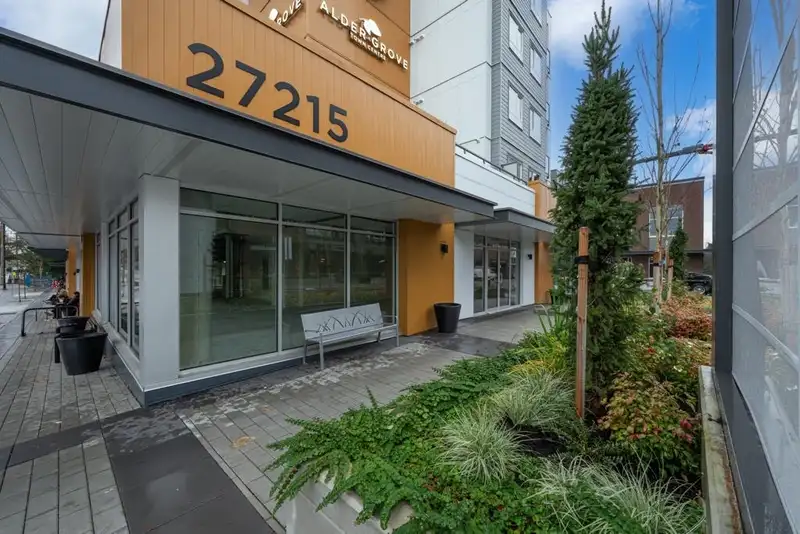 408 27215 ALDERGROVE TOWN CENTRE DRIVE - photo 4 of 40