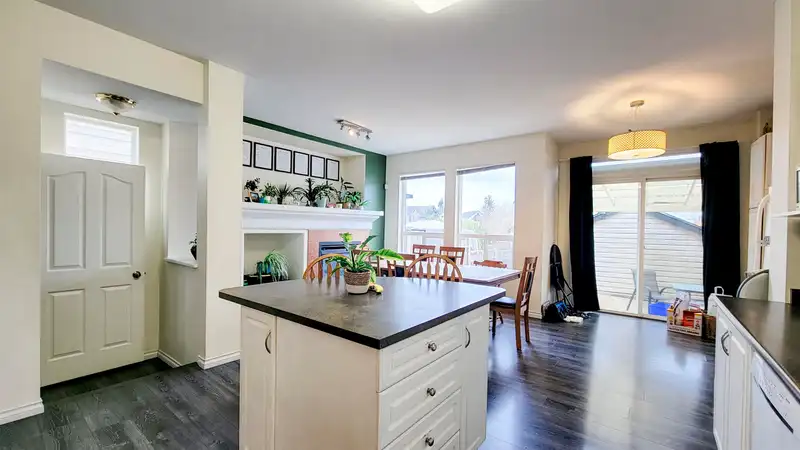 18455 67 AVENUE - photo 3 of 40