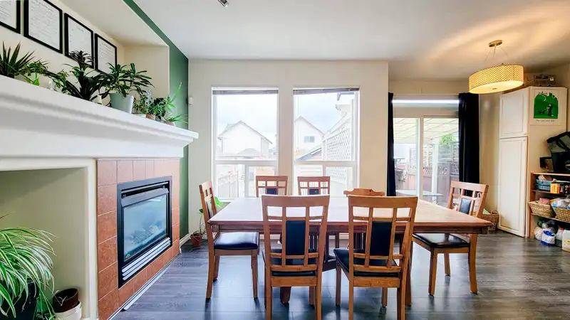 18455 67 AVENUE - photo 4 of 40