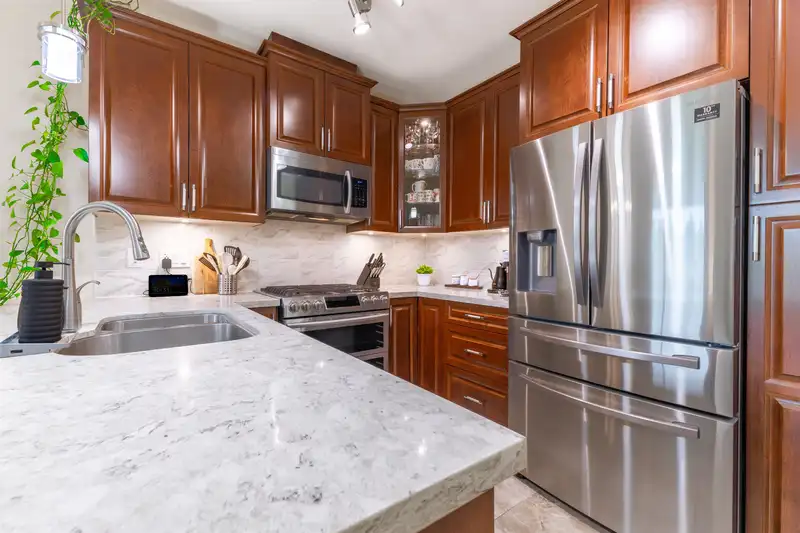 511 14588 MCDOUGALL DRIVE - photo 4 of 35