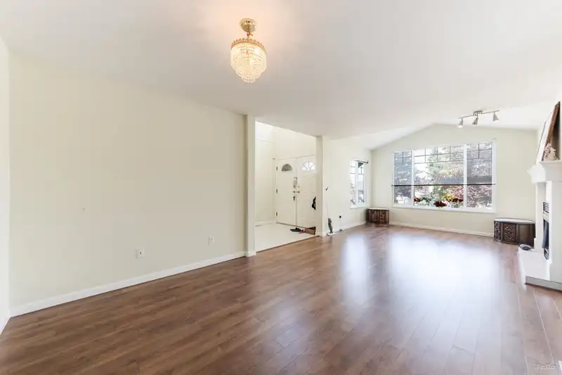 14534 ST. ANDREWS DRIVE - photo 2 of 30