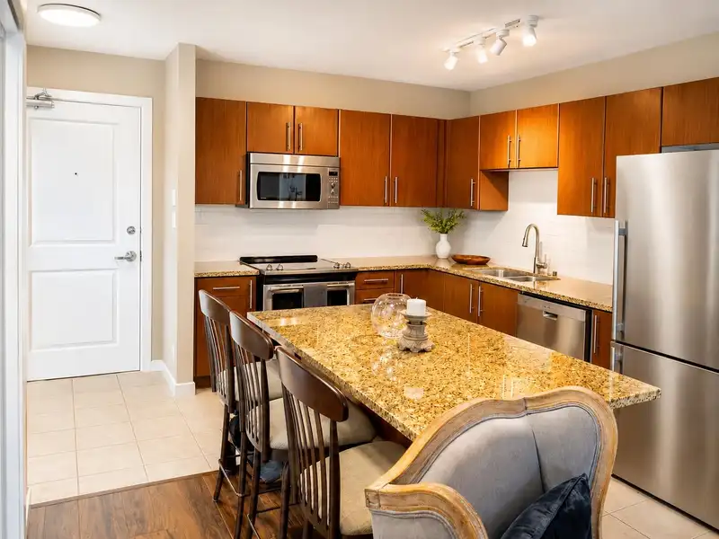 1303 2088 MADISON AVENUE - photo 4 of 20