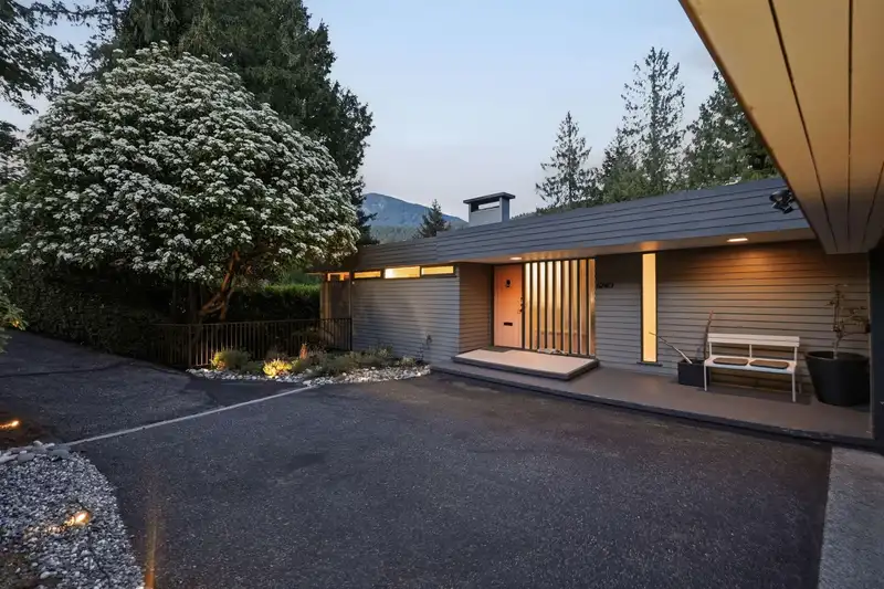 6240 SUMMIT AVENUE - photo 2 of 40